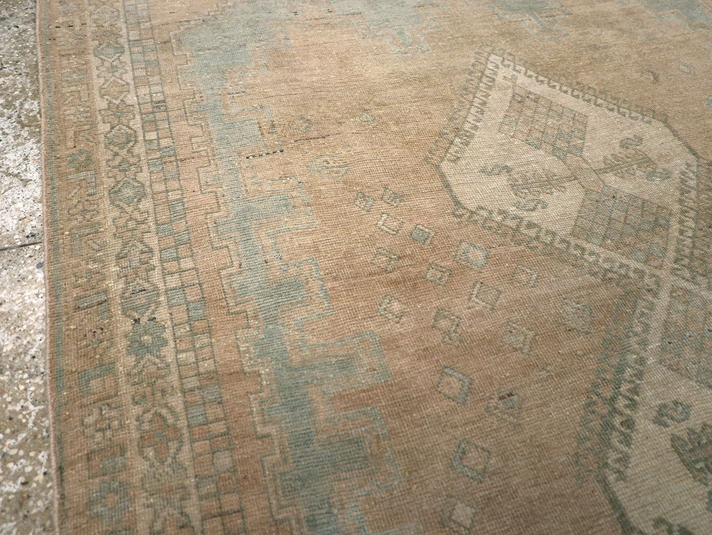 Vintage Persian Afshar Accent Rug, No.26971 - Gsblank