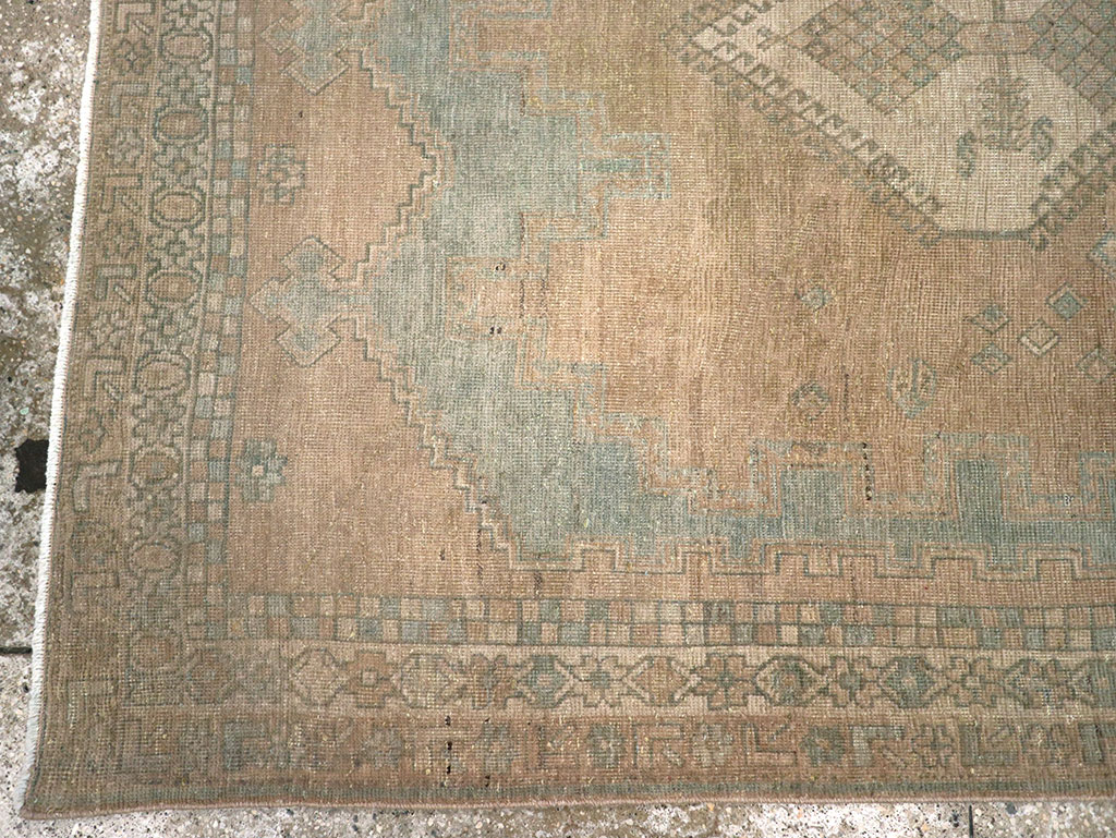 Vintage Persian Afshar Accent Rug, No.26971 - Gsblank