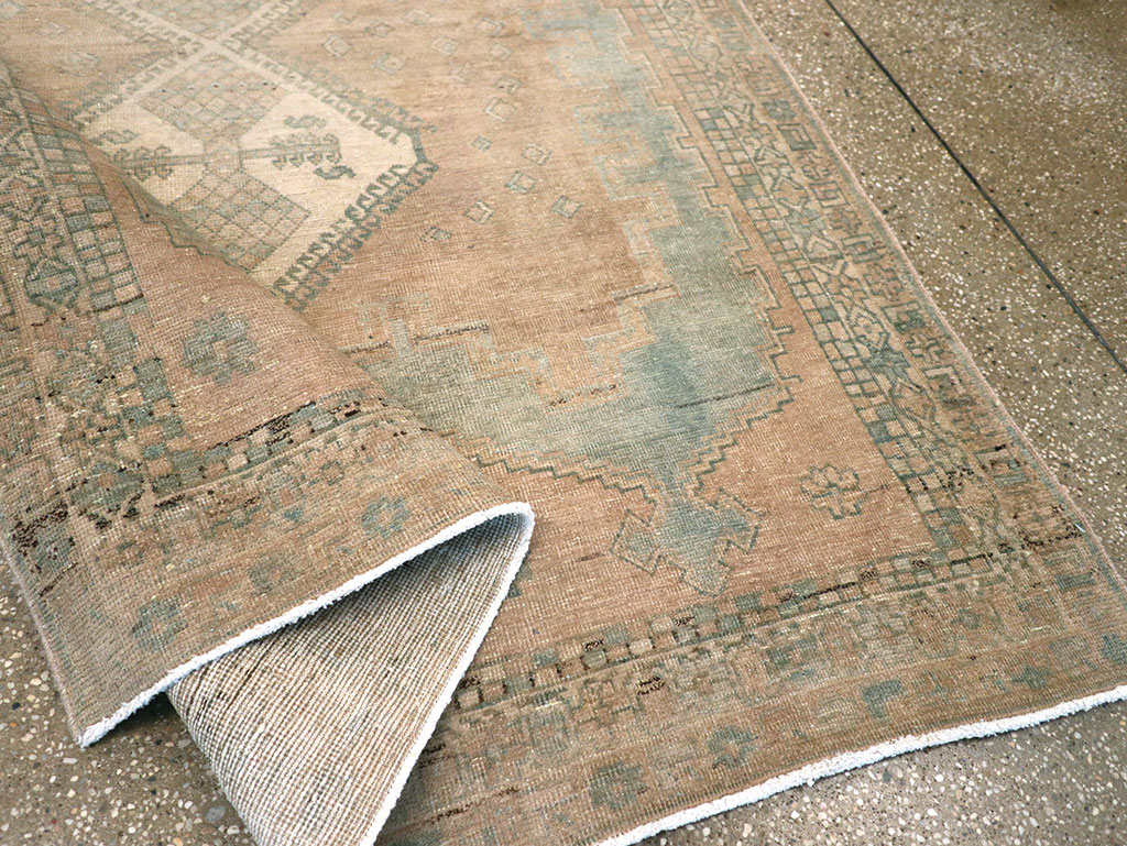 Vintage Persian Afshar Accent Rug, No.26971 - Gsblank