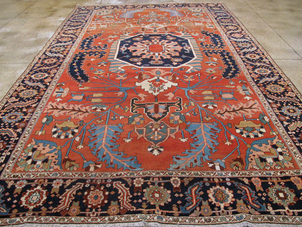 Antique Persian Serapi Rug, No.26975 - Gsblank