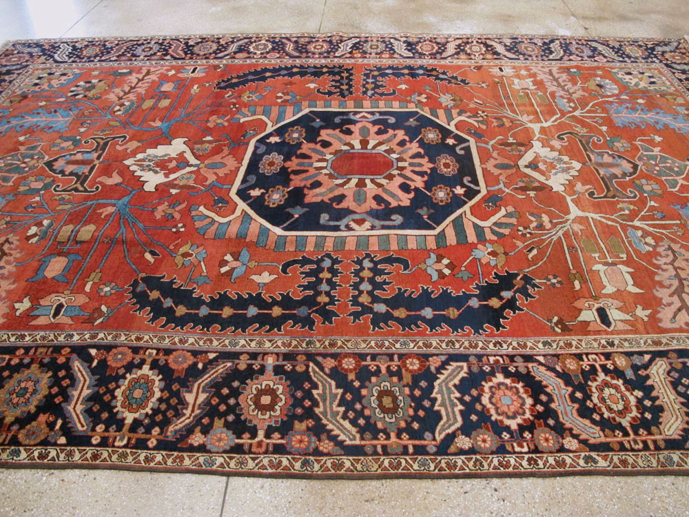 Antique Persian Serapi Rug, No.26975 - Gsblank