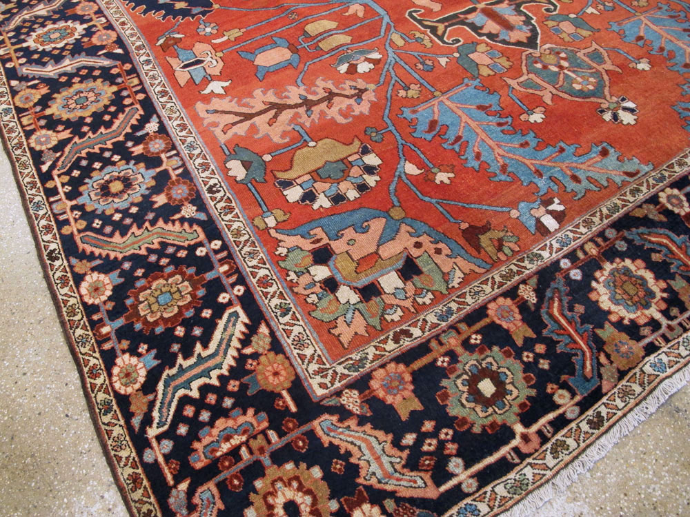 Antique Persian Serapi Rug, No.26975 - Gsblank