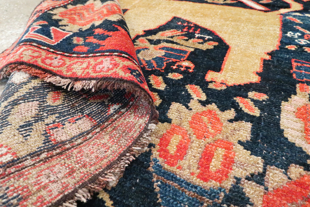 Antique Persian Kurdish Pictorial Rug, No.26983 - Gsblank