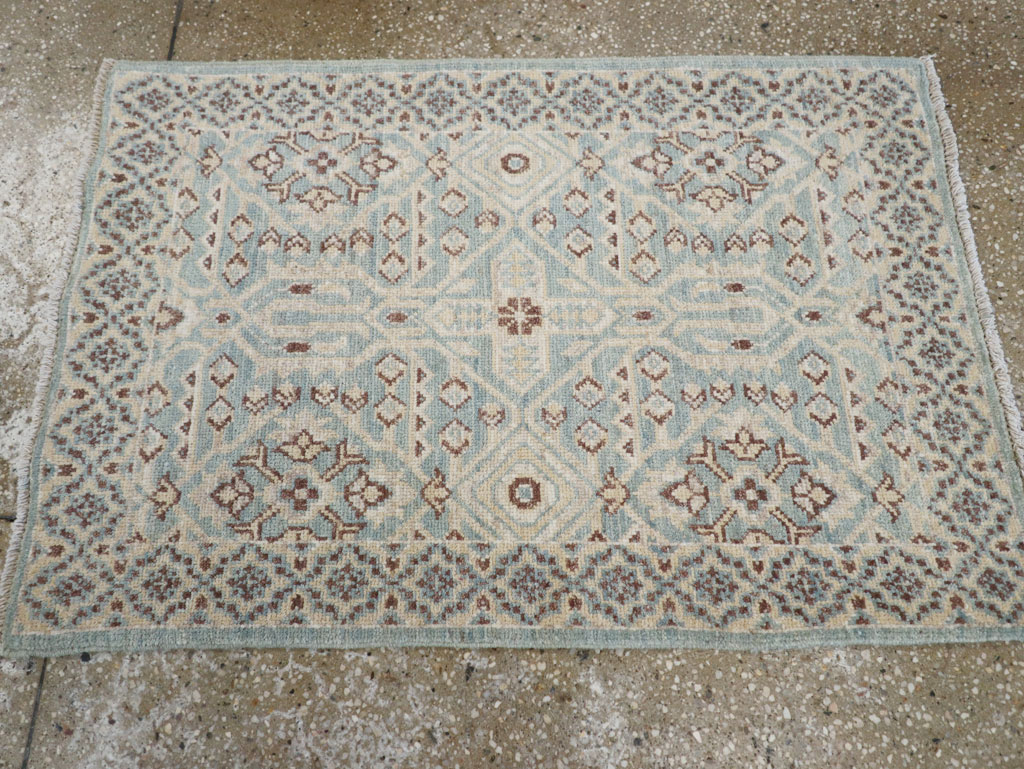 Contemporary Indian Agra Throw Rug, No.26995 - Gsblank