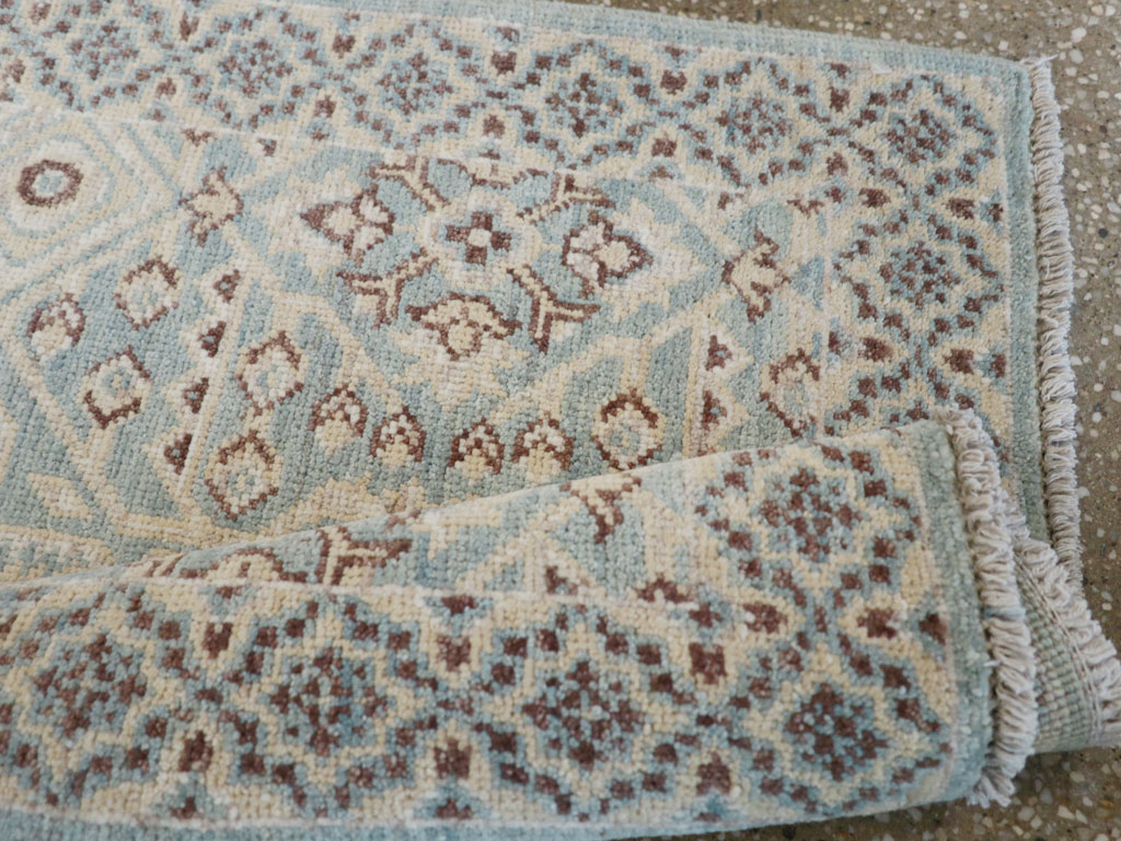 Contemporary Indian Agra Throw Rug, No.26995 - Gsblank