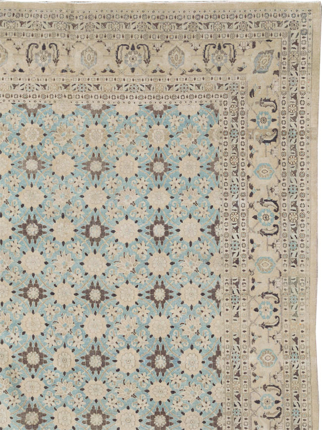 Vintage Persian Mashad Square Carpet, No.27004 - Gsblank