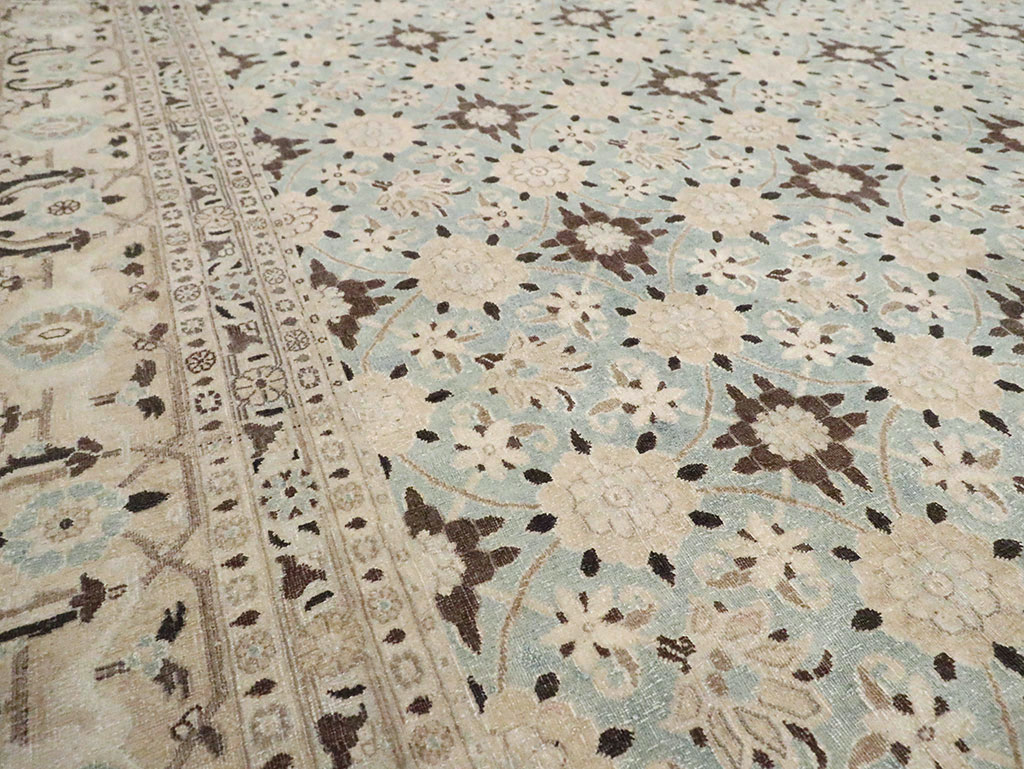 Vintage Persian Mashad Square Carpet, No.27004 - Gsblank