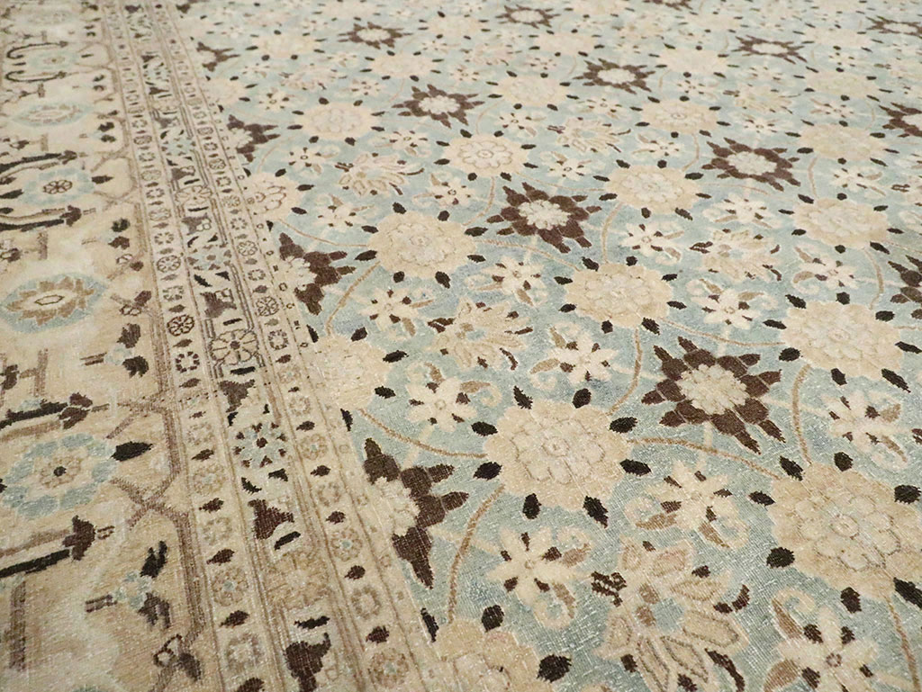 Vintage Persian Mashad Square Carpet, No.27004 - Gsblank