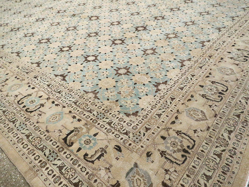 Vintage Persian Mashad Square Carpet, No.27004 - Gsblank
