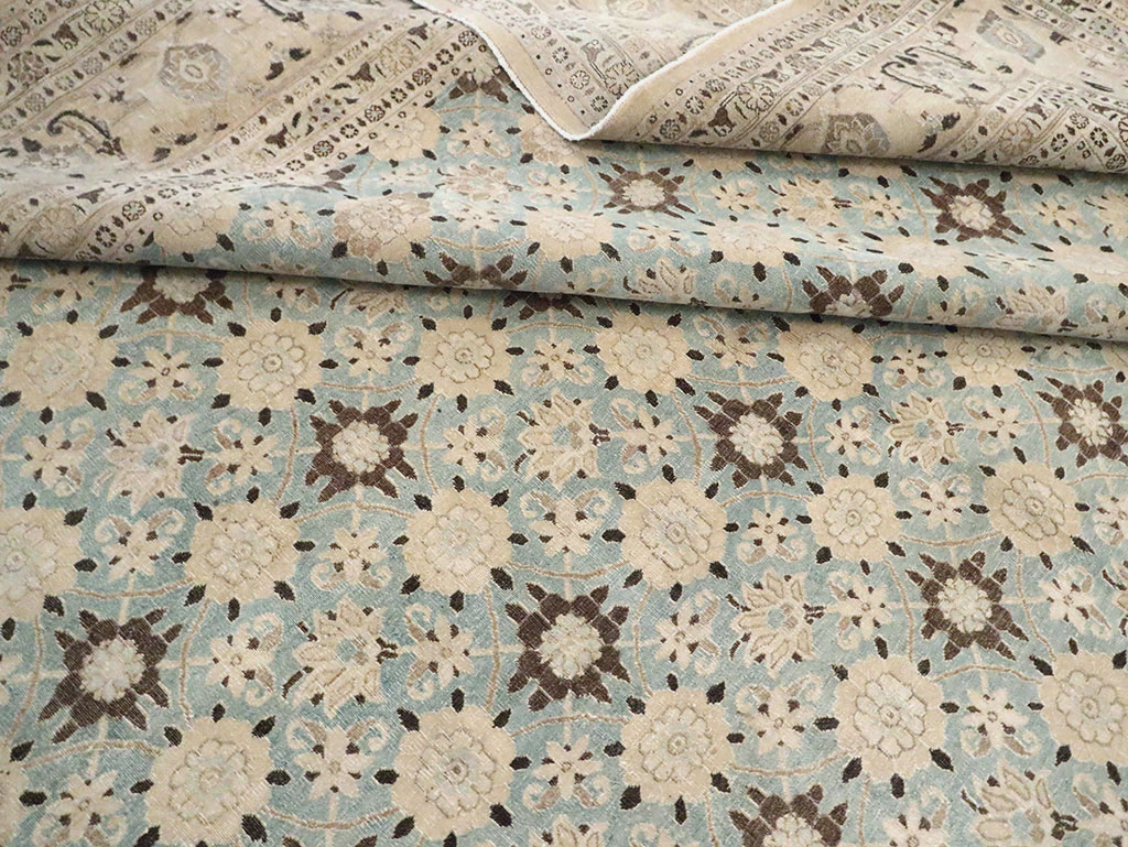 Vintage Persian Mashad Square Carpet, No.27004 - Gsblank