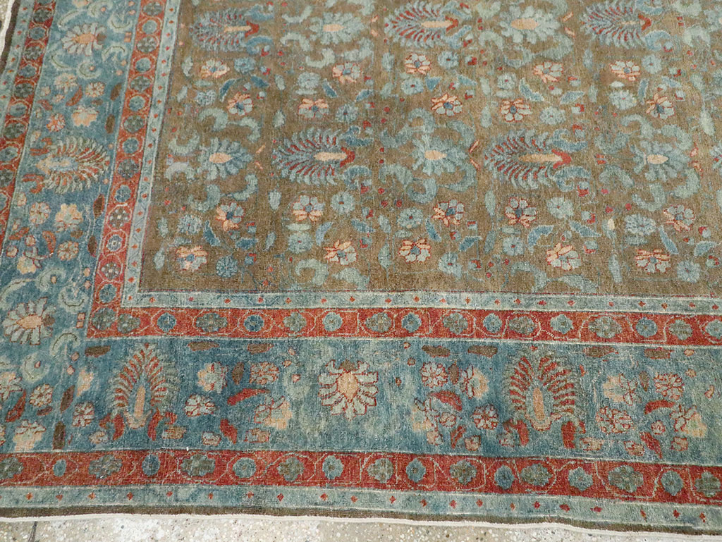 Antique Persian Tabriz Carpet, No.27022 - Gsblank