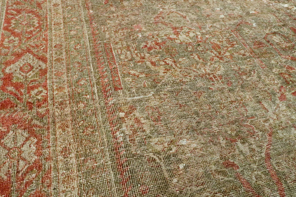 Antique Persian Mahal Distressed Carpet, No.27025 - Gsblank