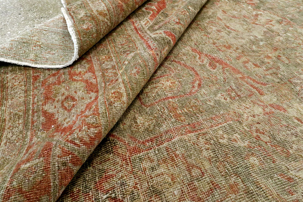 Antique Persian Mahal Distressed Carpet, No.27025 - Gsblank