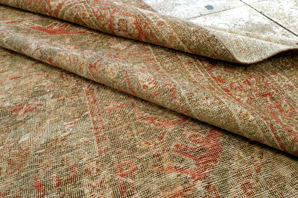 Antique Persian Mahal Distressed Carpet, No.27025 - Gsblank