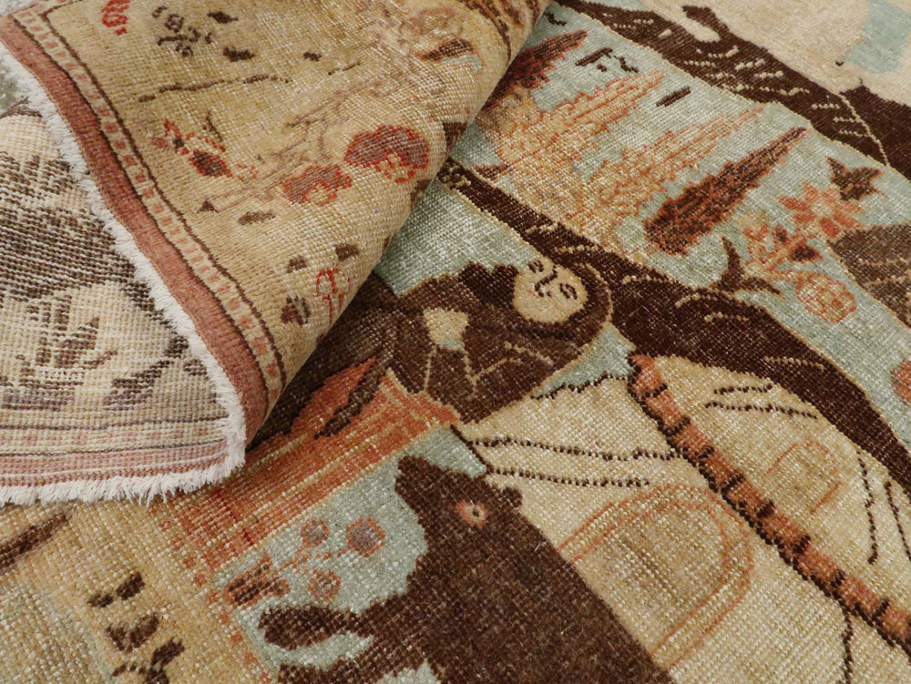 Vintage Persian Pictorial Tabriz Rug, No.27030 - Gsblank