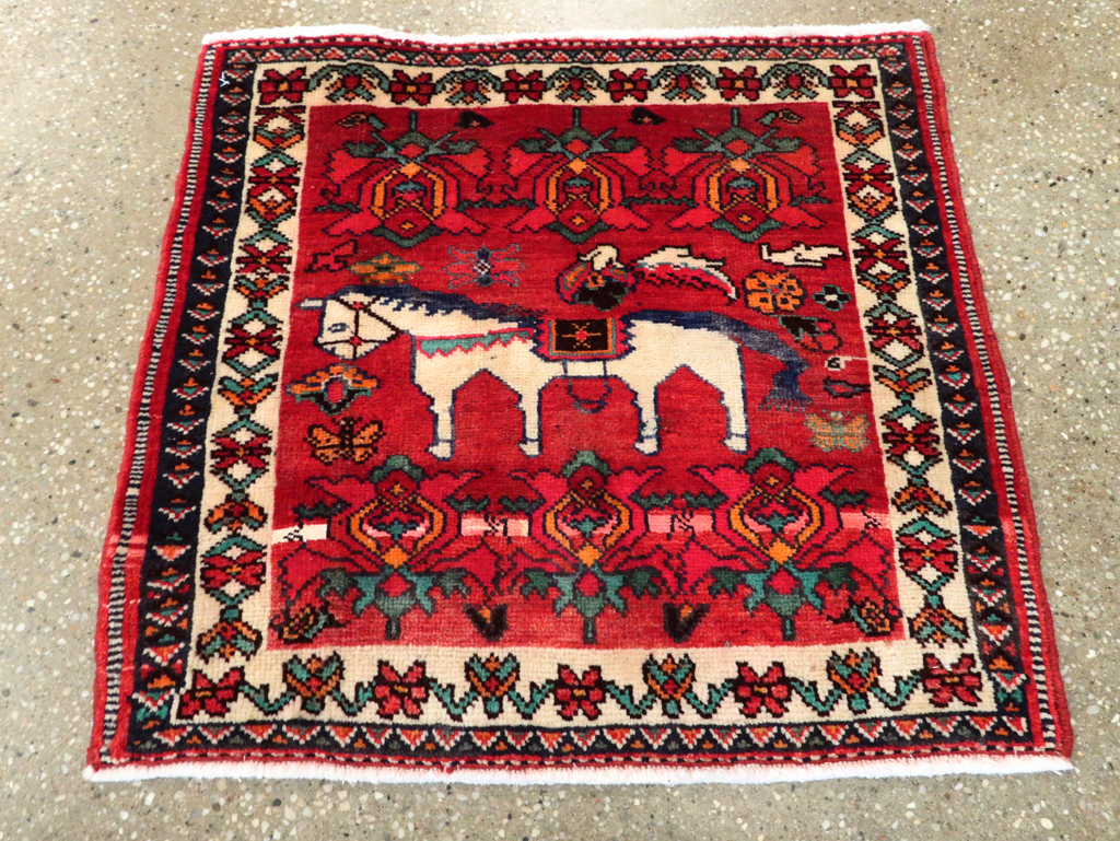 Vintage Persian Hamadan Pictorial Rug, No.27048 - Gsblank