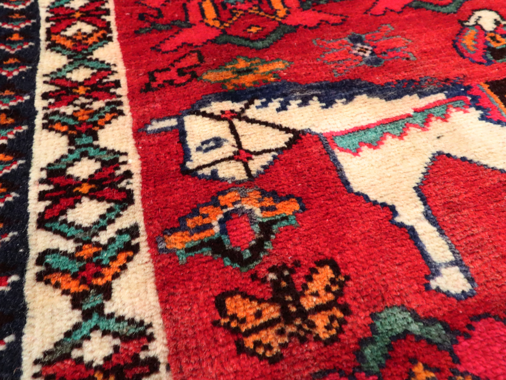 Vintage Persian Hamadan Pictorial Rug, No.27048 - Gsblank