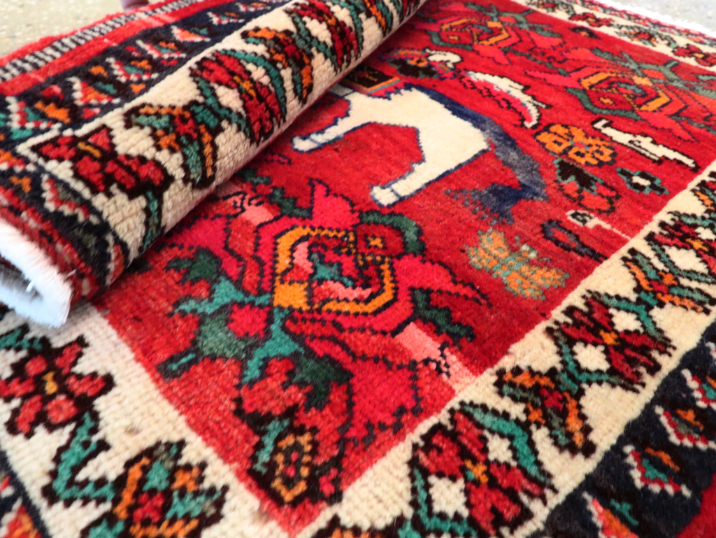 Vintage Persian Hamadan Pictorial Rug, No.27048 - Gsblank