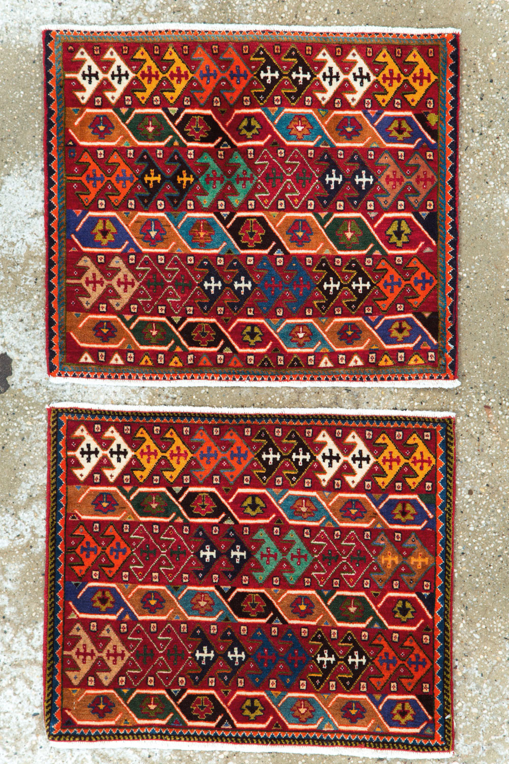Vintage Persian Afshar Rug (Pair: 1 of 2), No.27059 - Gsblank