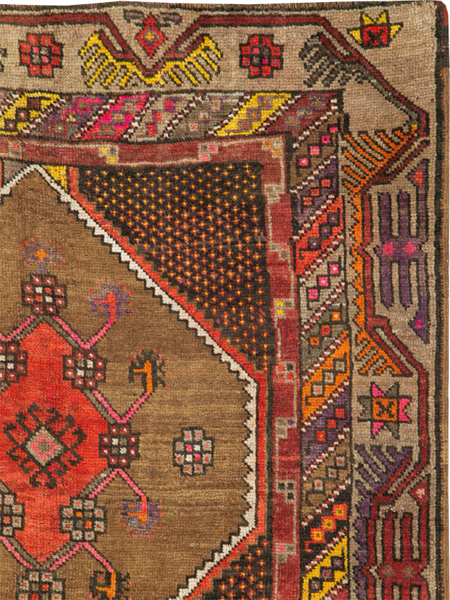 Vintage Persian Kurd Gallery Rug, No.27072 - Gsblank
