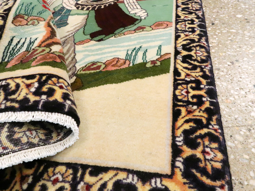 Vintage Persian Tabriz Pictorial Rug, No.27075 - Gsblank