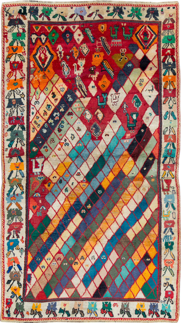 Vintage Persian Shiraz Rug, No.27077 - Gsblank