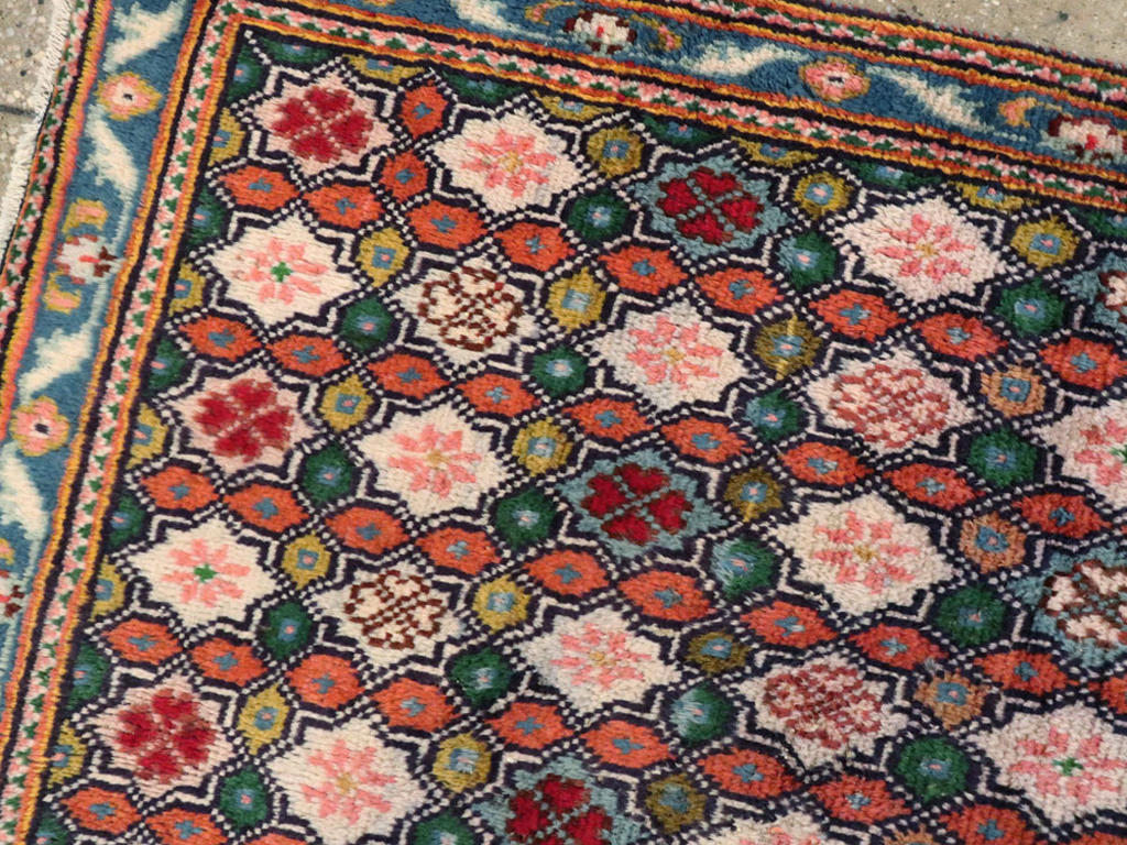 Vintage Persian Hamadan Rug, No.27085 - Gsblank