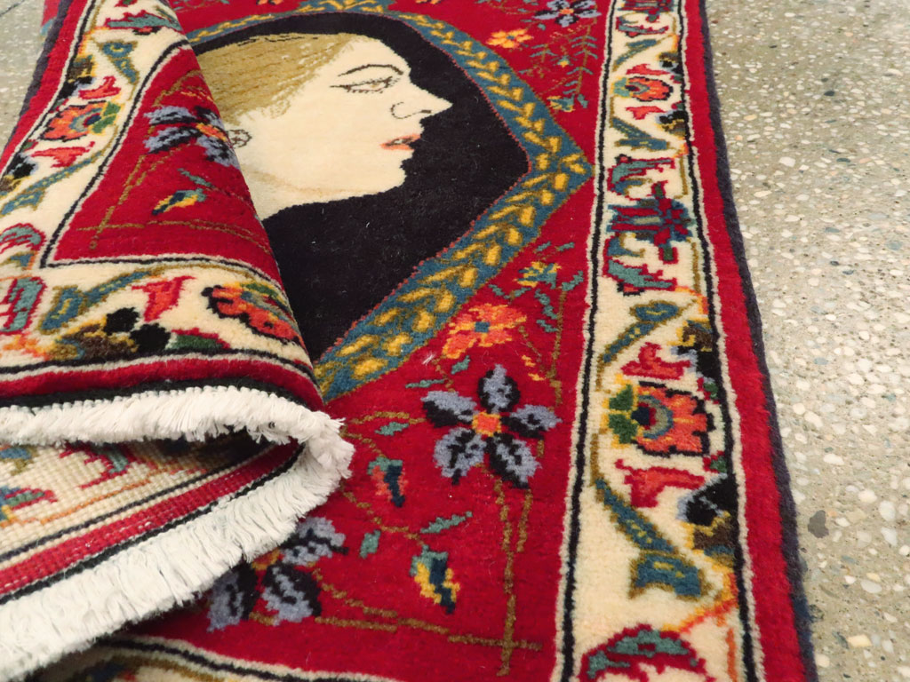 Vintage Persian Tabriz Pictorial Rug, No.27098 - Gsblank