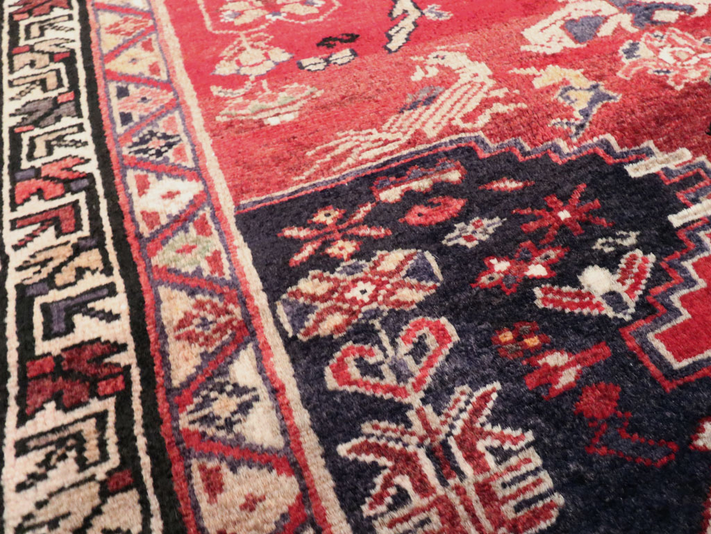 Vintage Persian Hamadan Pictorial Rug, No.27102 - Gsblank