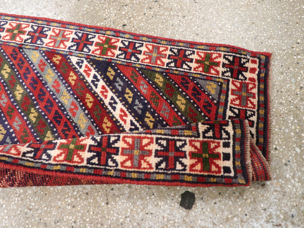 Vintage Persian Shiraz Small Runner, No.27109 - Gsblank