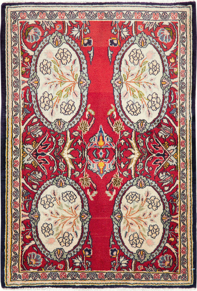 Vintage Persian Quom Rug, No.27113 - Gsblank