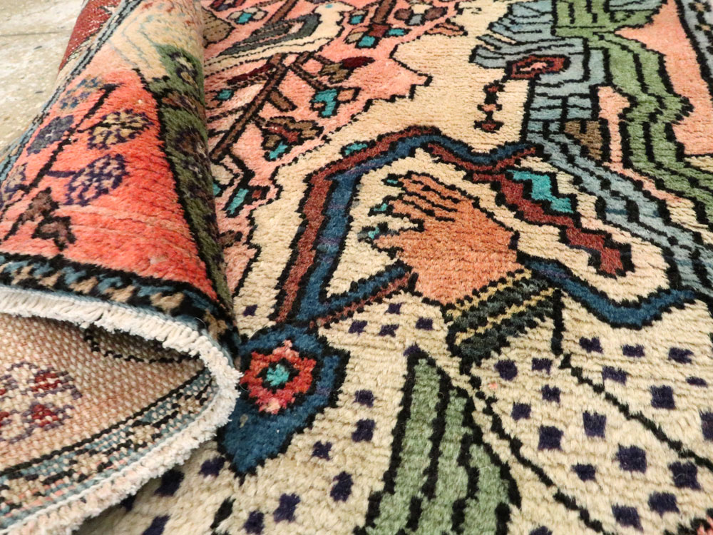 Vintage Persian Mahal Pictorial Rug, No.27114 - Gsblank