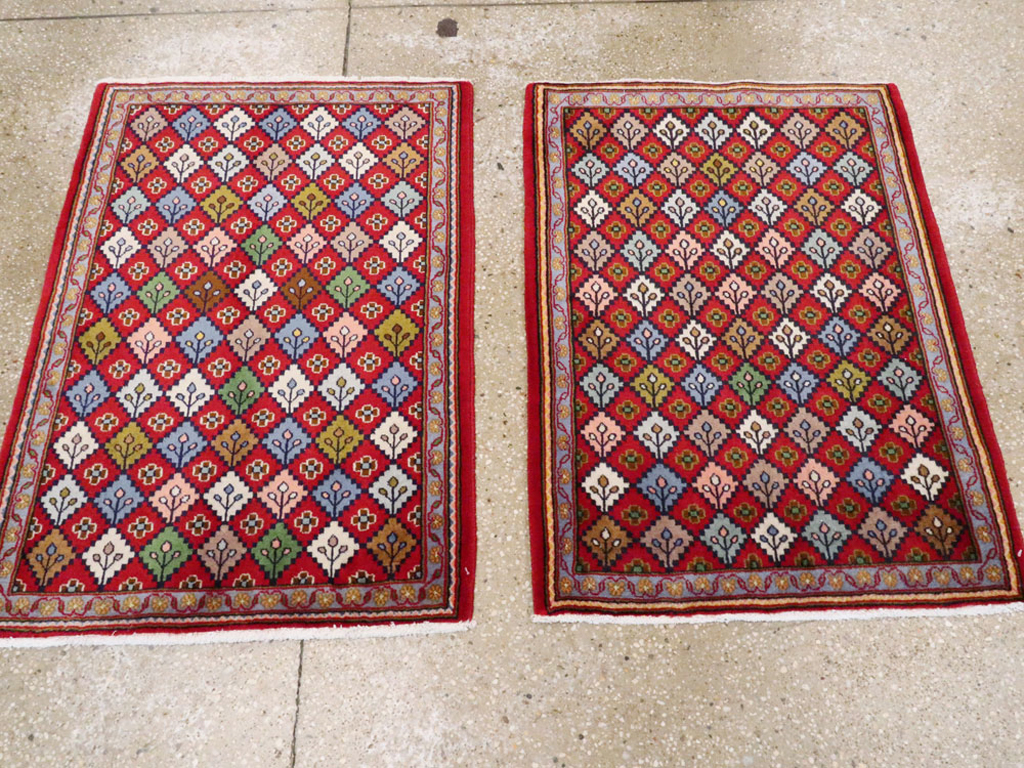 Vintage Persian Kashan Throw Rug (Pair: 1 of 2), No.27115 - Gsblank