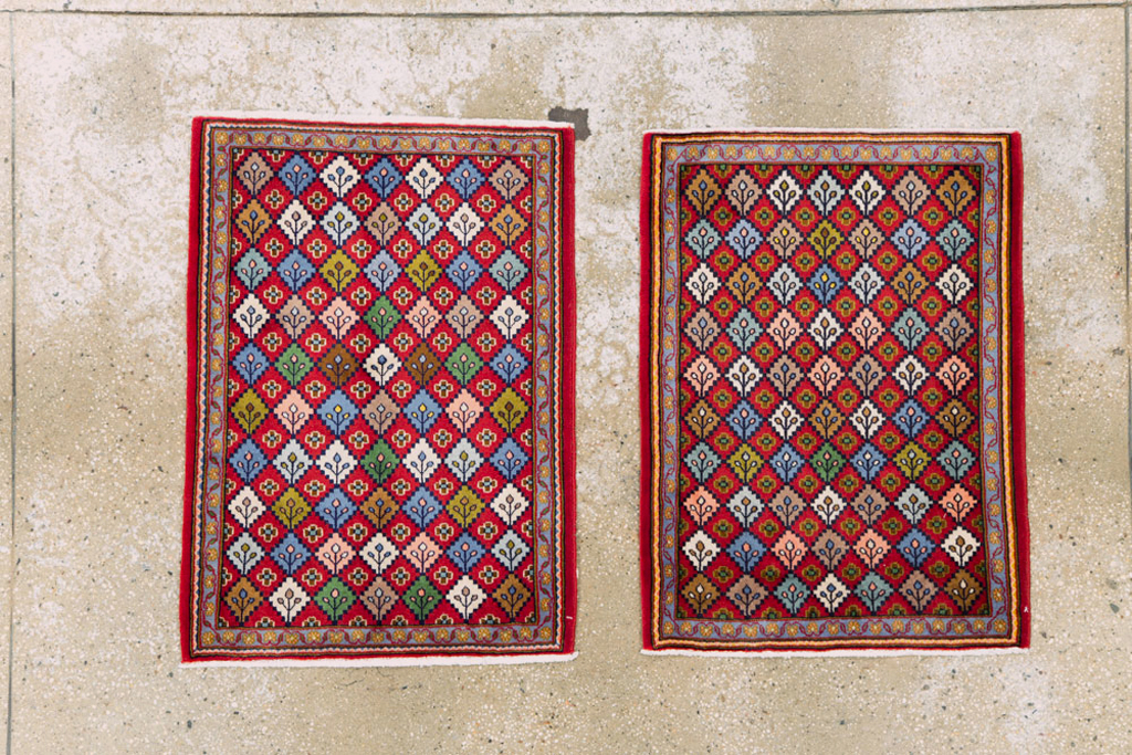 Vintage Persian Kashan Throw Rug (Pair: 1 of 2), No.27115 - Gsblank