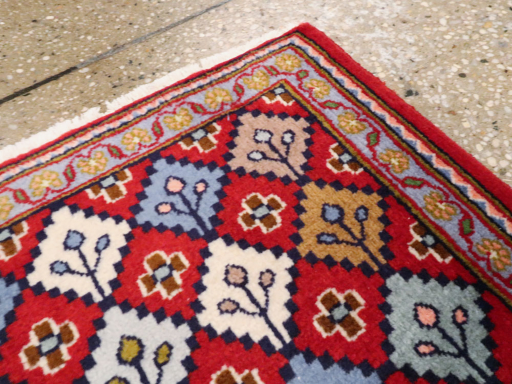Vintage Persian Kashan Throw Rug (Pair: 2 of 2), No.27116 - Gsblank