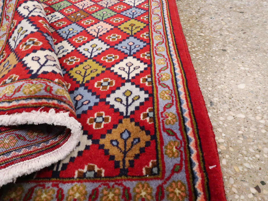 Vintage Persian Kashan Throw Rug (Pair: 2 of 2), No.27116 - Gsblank