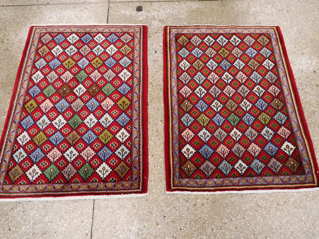 Vintage Persian Kashan Throw Rug (Pair: 2 of 2), No.27116 - Gsblank