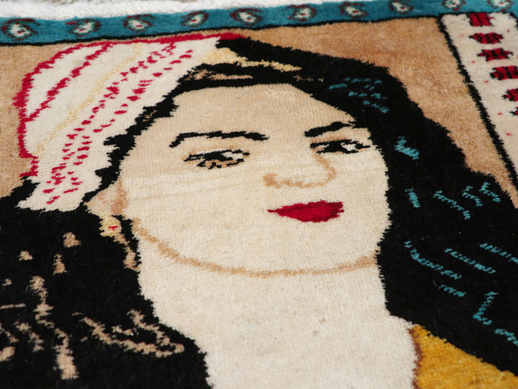 Vintage Persian Tabriz Pictorial Throw Rug, No.27118 - Gsblank