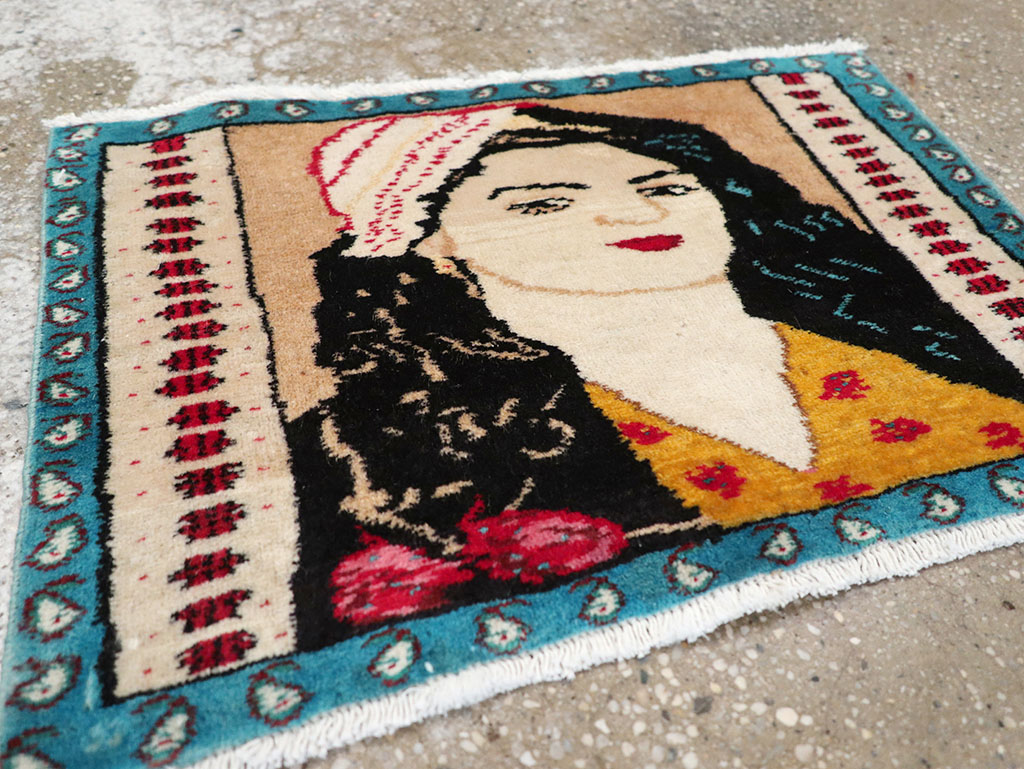 Vintage Persian Tabriz Pictorial Throw Rug, No.27118 - Gsblank