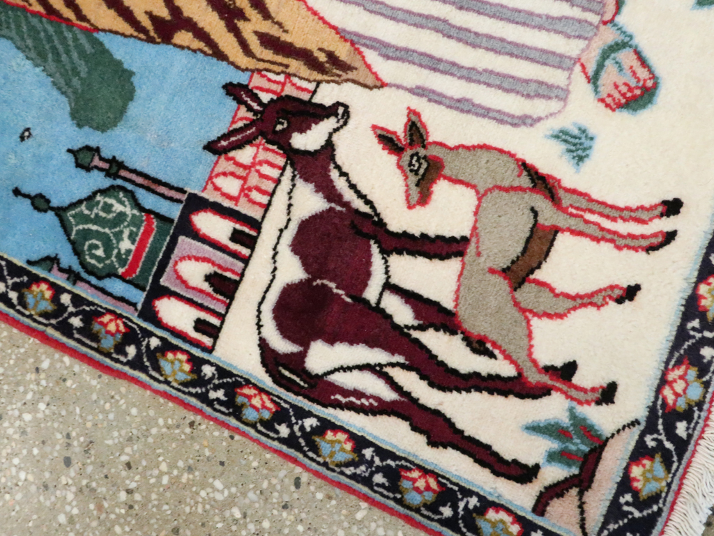 Vintage Persian Tabriz Pictorial Rug, No.27122 - Gsblank