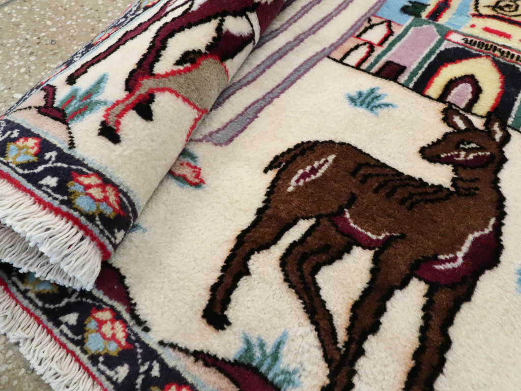 Vintage Persian Tabriz Pictorial Rug, No.27122 - Gsblank