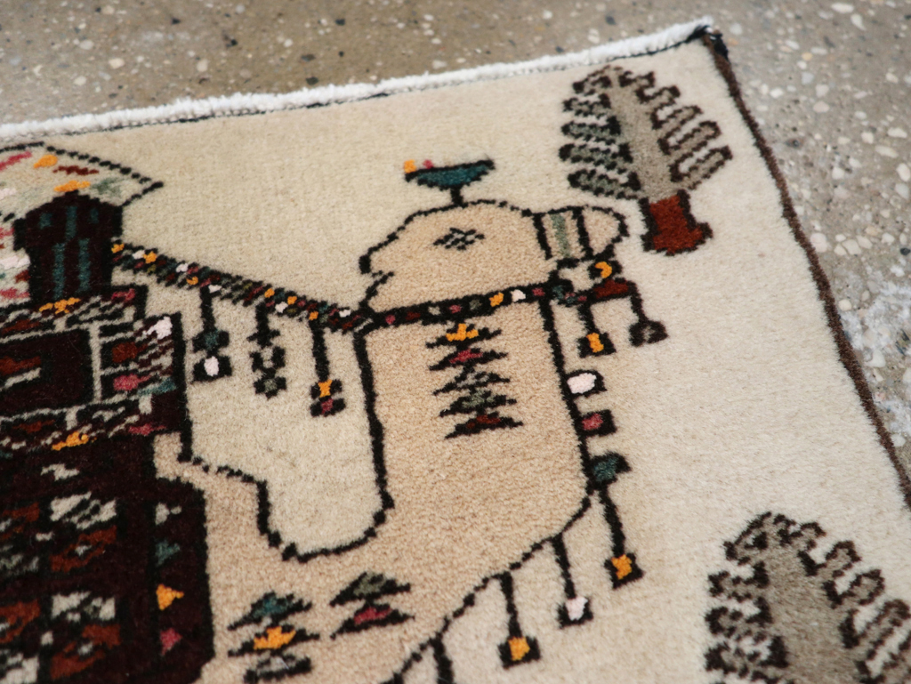 Vintage Persian Pictorial Baluch Rug (Pair: 2 of 2), No.27125 - Gsblank