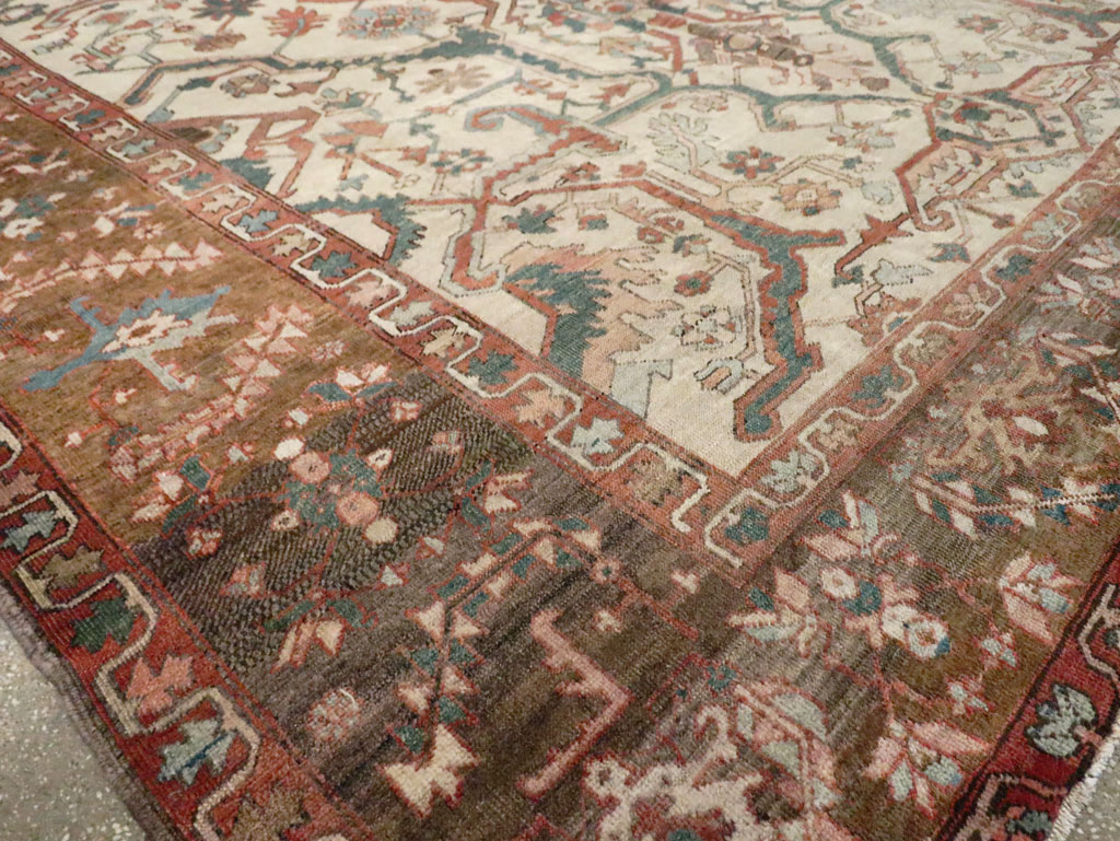 Antique Persian Heriz Carpet, No.27133 - Gsblank