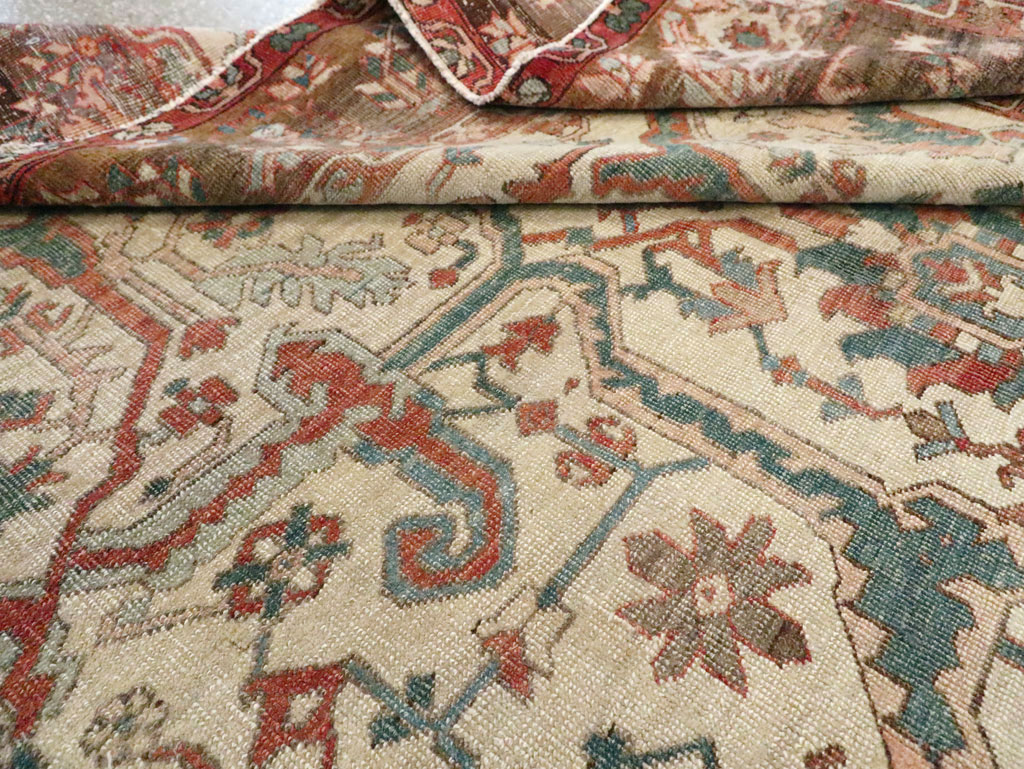Antique Persian Heriz Carpet, No.27133 - Gsblank