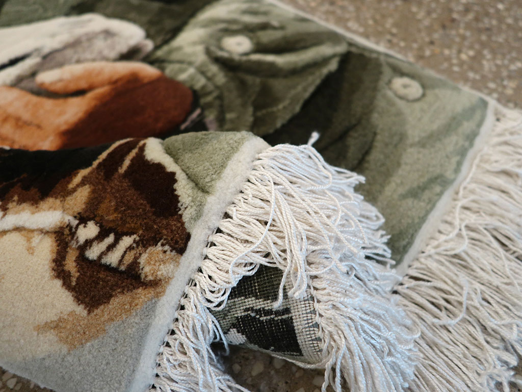 Modern Persian Tabriz Pictorial Rug, No.27140 - Gsblank