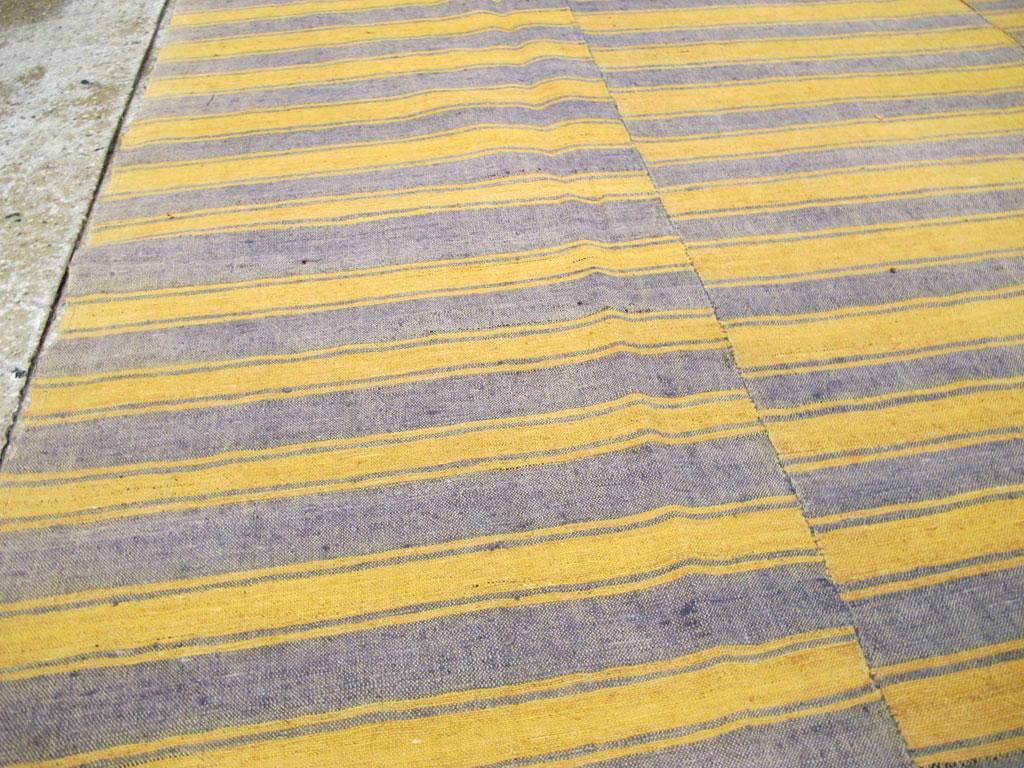 Vintage Turkish Flatweave Kilim Accent Rug, No.27173 - Gsblank