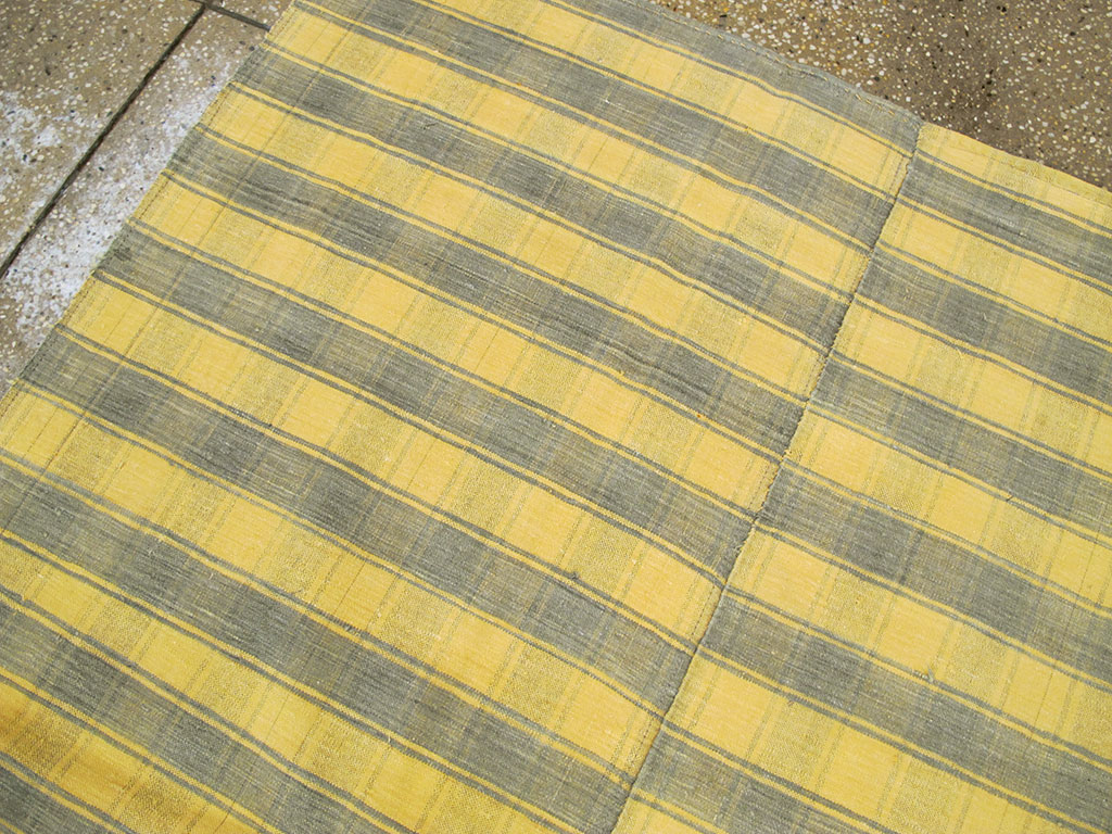 Vintage Turkish Flatweave Kilim Accent Rug, No.27174 - Gsblank