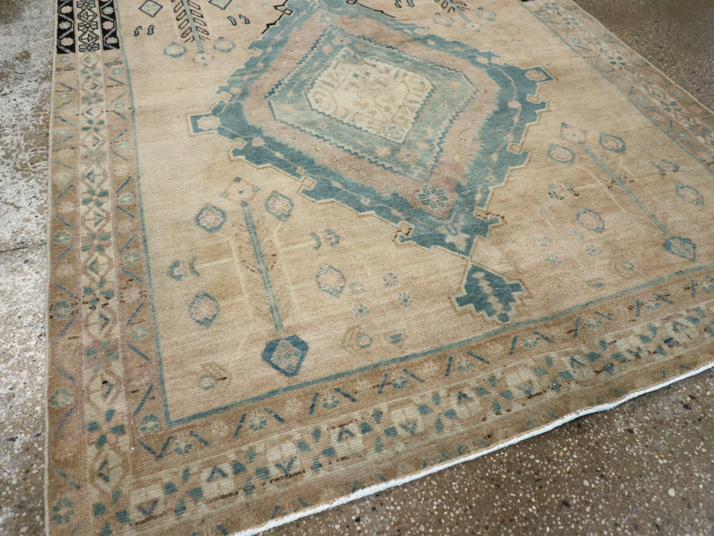 Vintage Persian Afshar Accent Rug, No.27192 - Gsblank