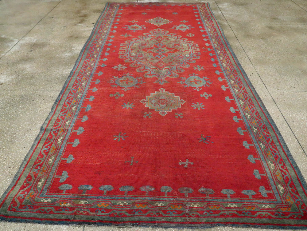 Antique Oushak Gallery Carpet, No.27244 - Gsblank