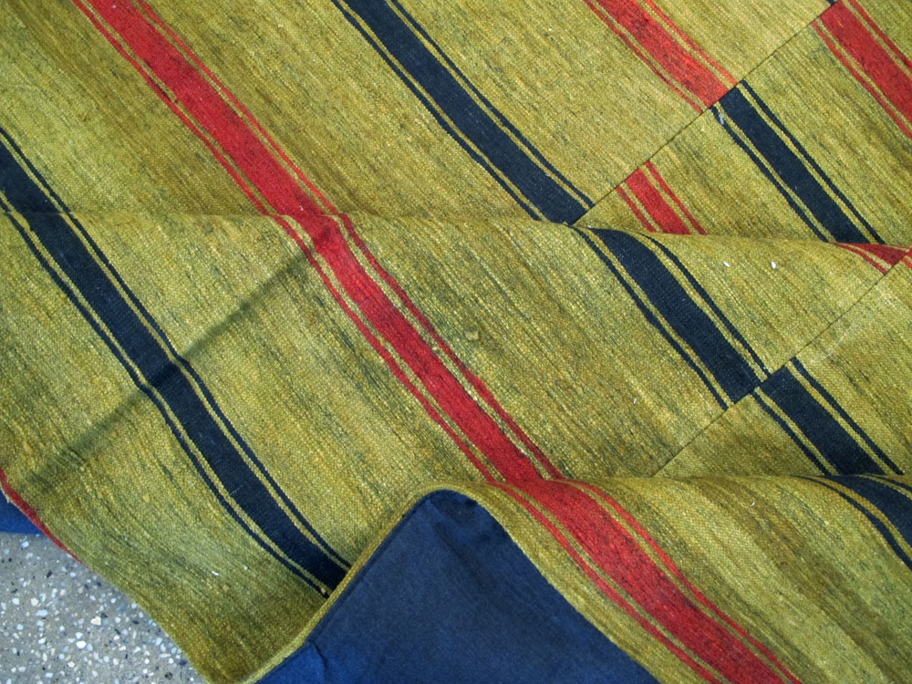 Vintage Persian Flatweave Kilim Accent Rug, No.27268 - Gsblank